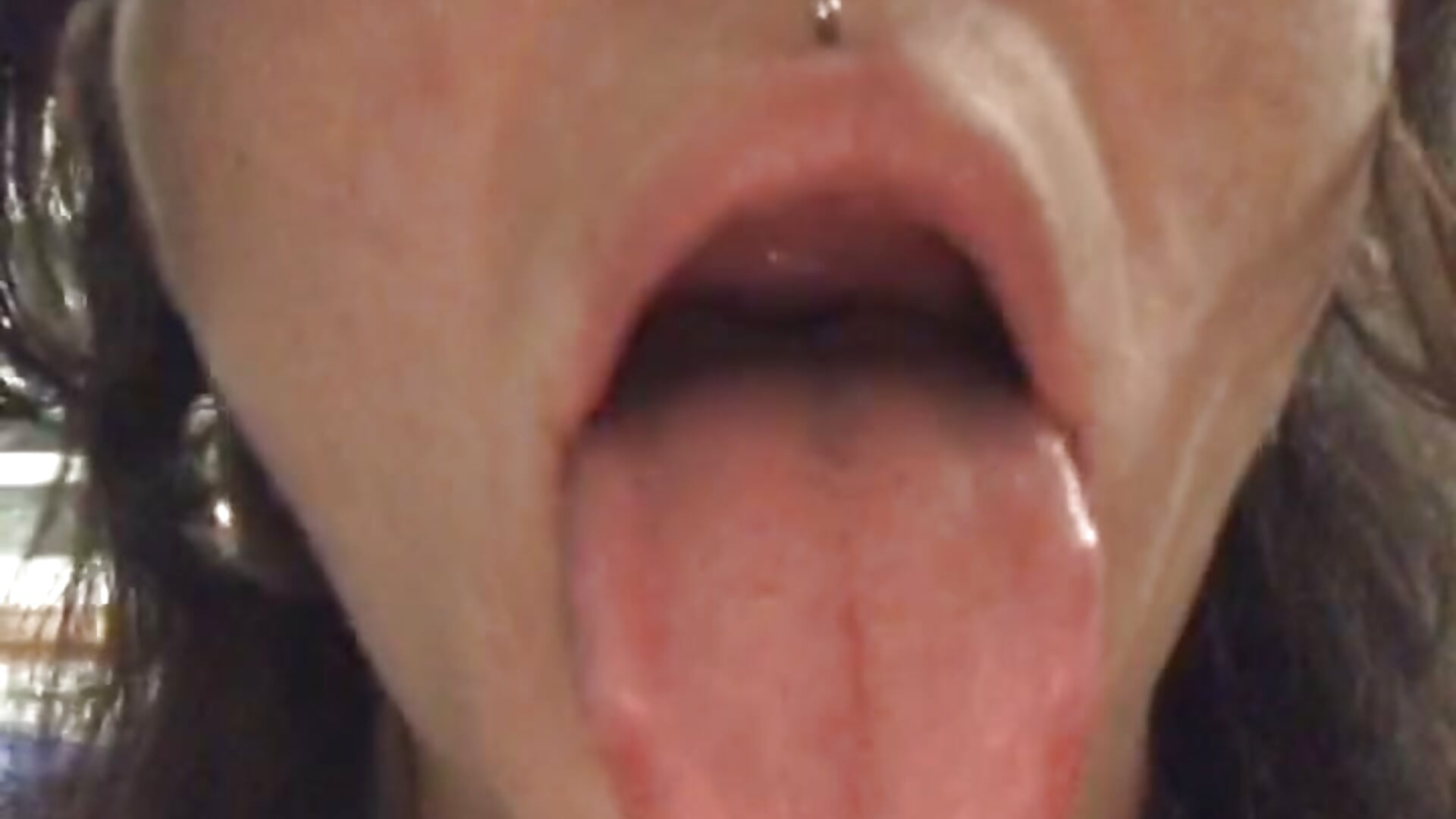 En chaleur 🥵 - video by SuzieWan-Kenobi cam model