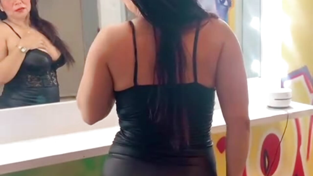 I'm not dangerous ... unless you like that - video by YUSELFI_ROSS_ cam model