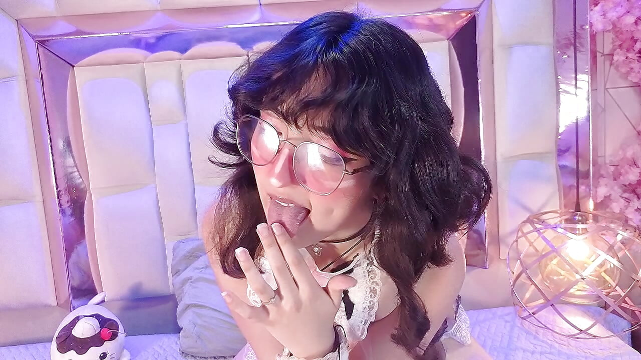 sensual and naughty 😈🔥 - SaraMartini1 캠 모델의 동영상