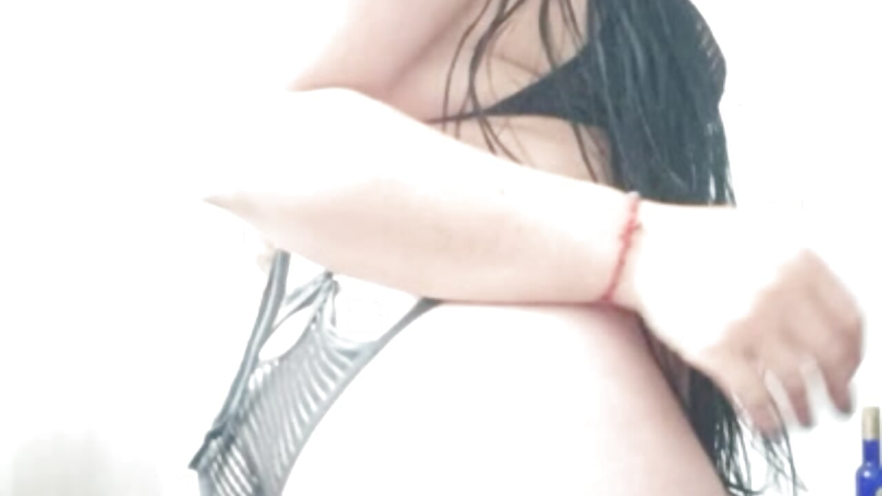 dancing excites me 💋💋💦💦 - video by lili_peach cam model