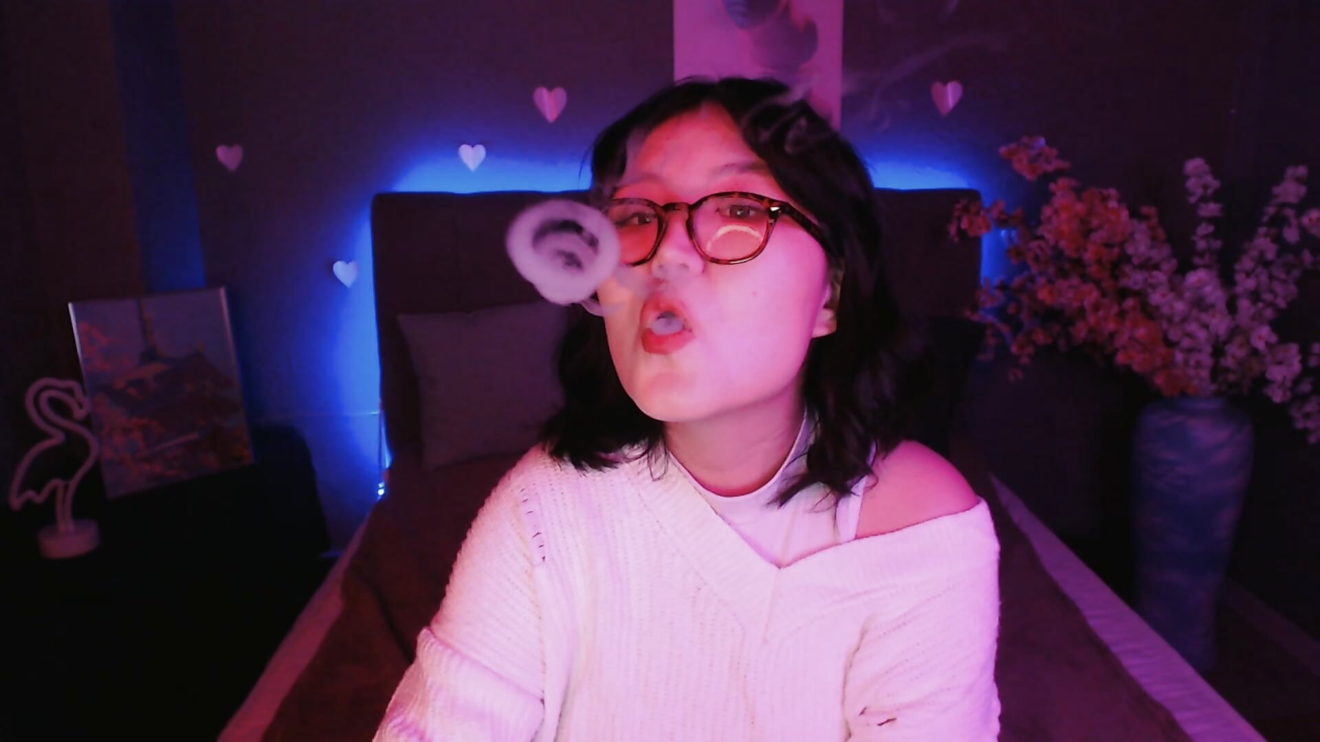 look how I can make smoke rings!