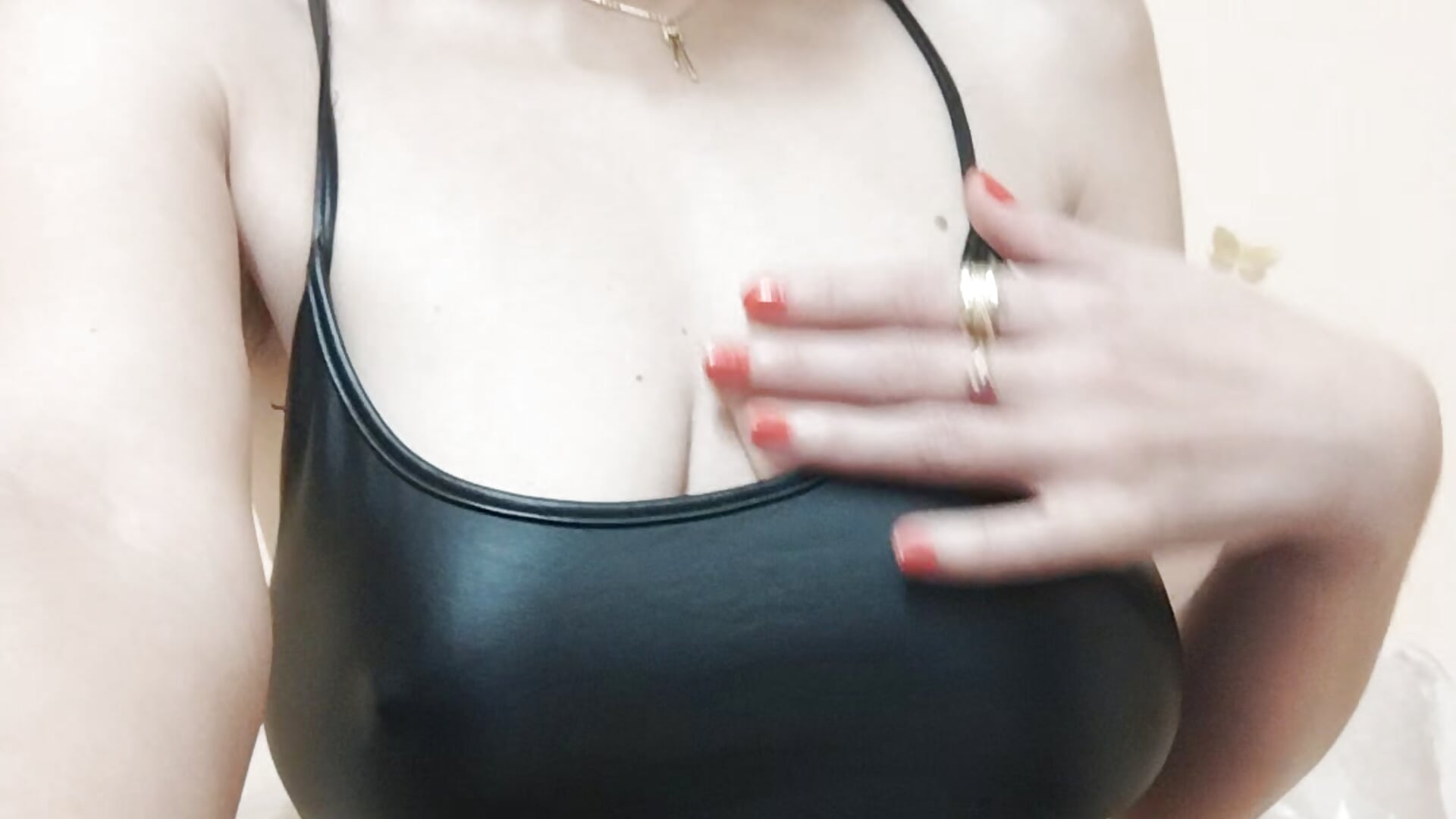 VID_20231129_114906393 - video by AnyaRoss cam model