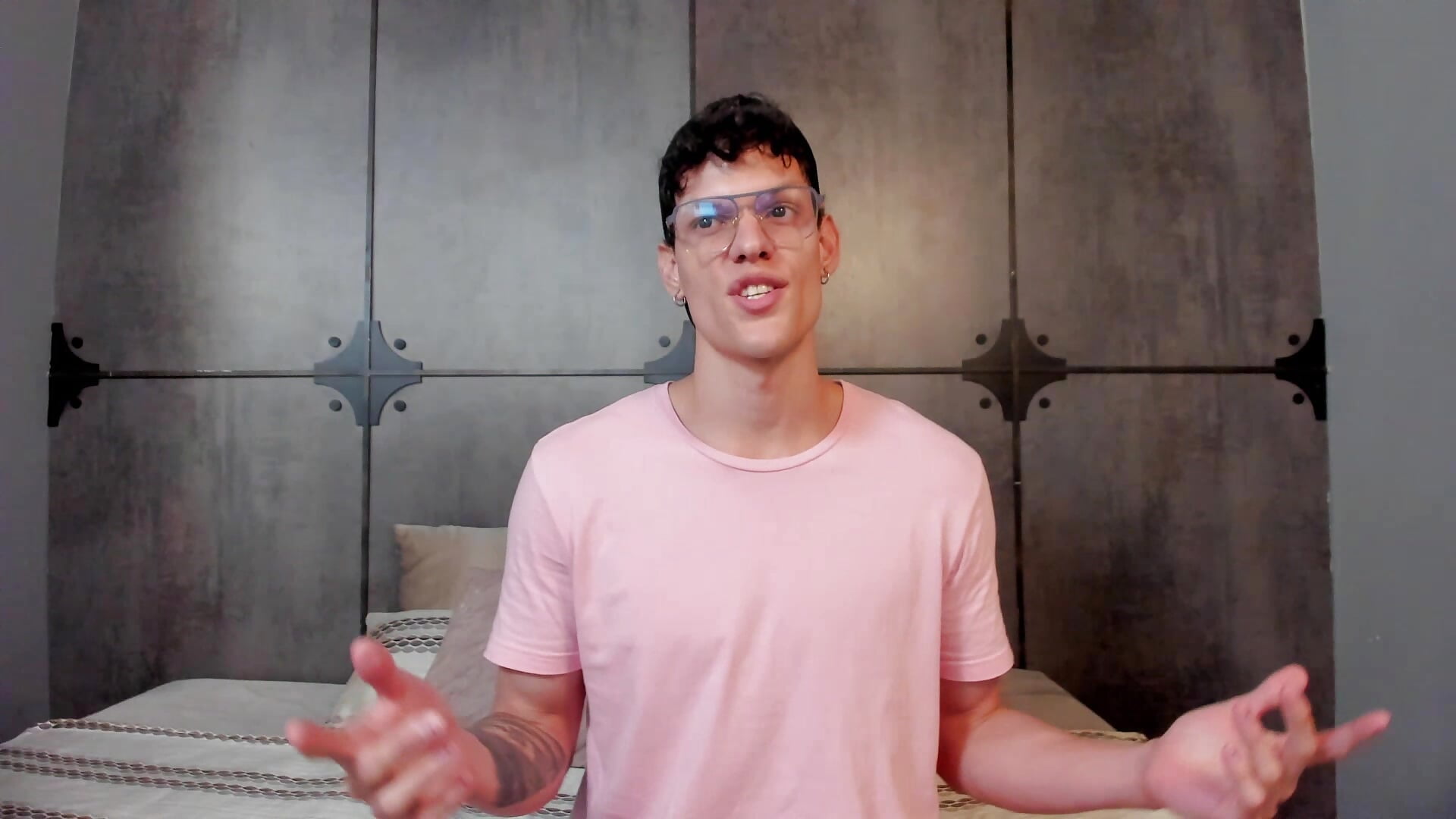 Look At Me - video by troy_palmer cam model