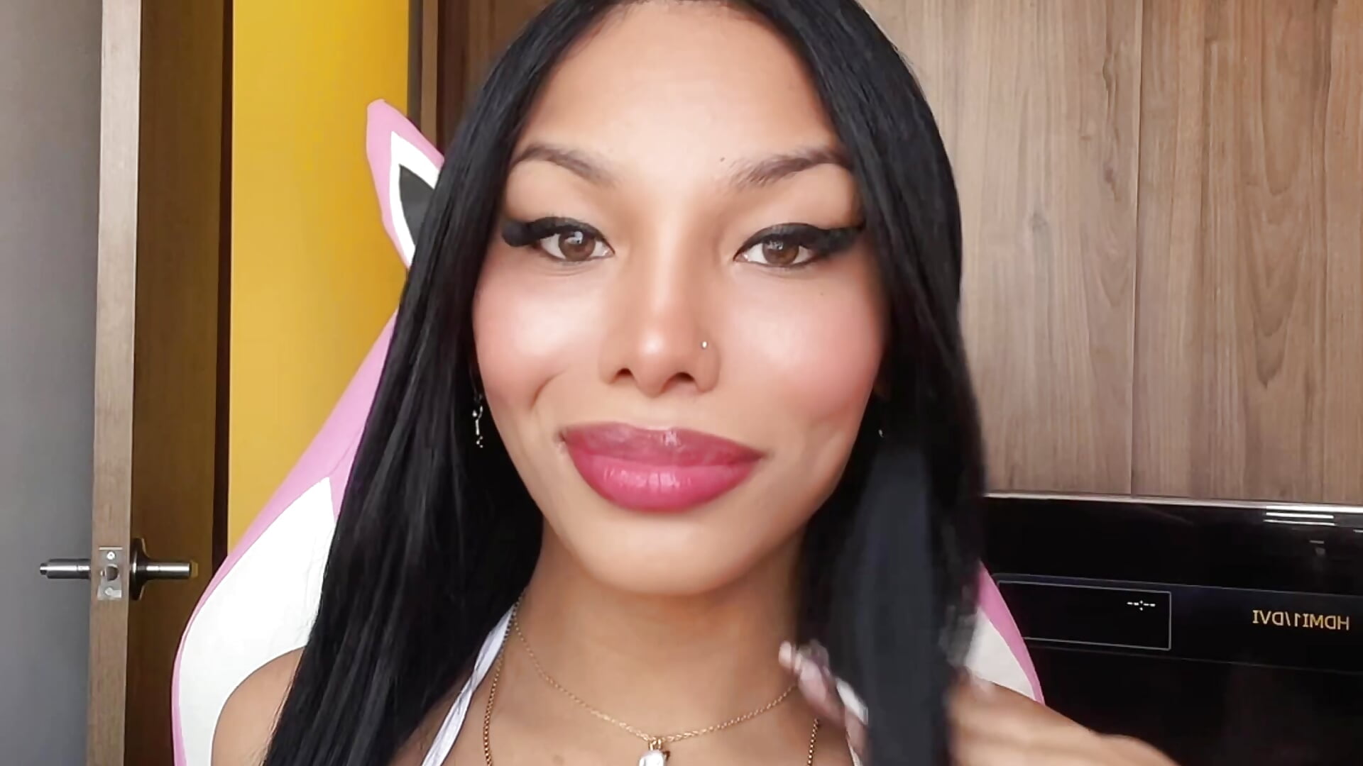 BeautyPlus_1772294370884_save - vídeo de la modelo de cam amaranta1411-