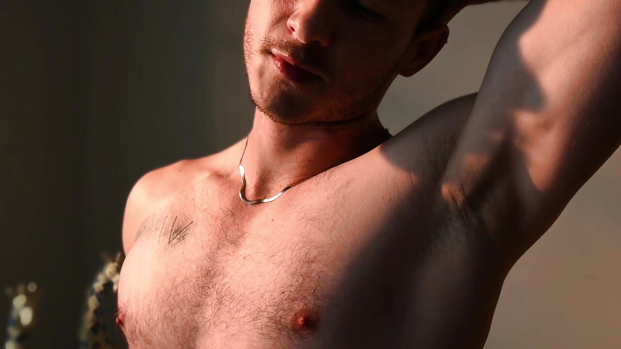 profile-intro-video-1767017284 - video by juan_prior cam model