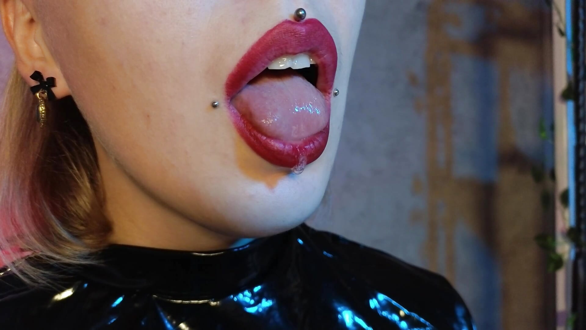 tongue play