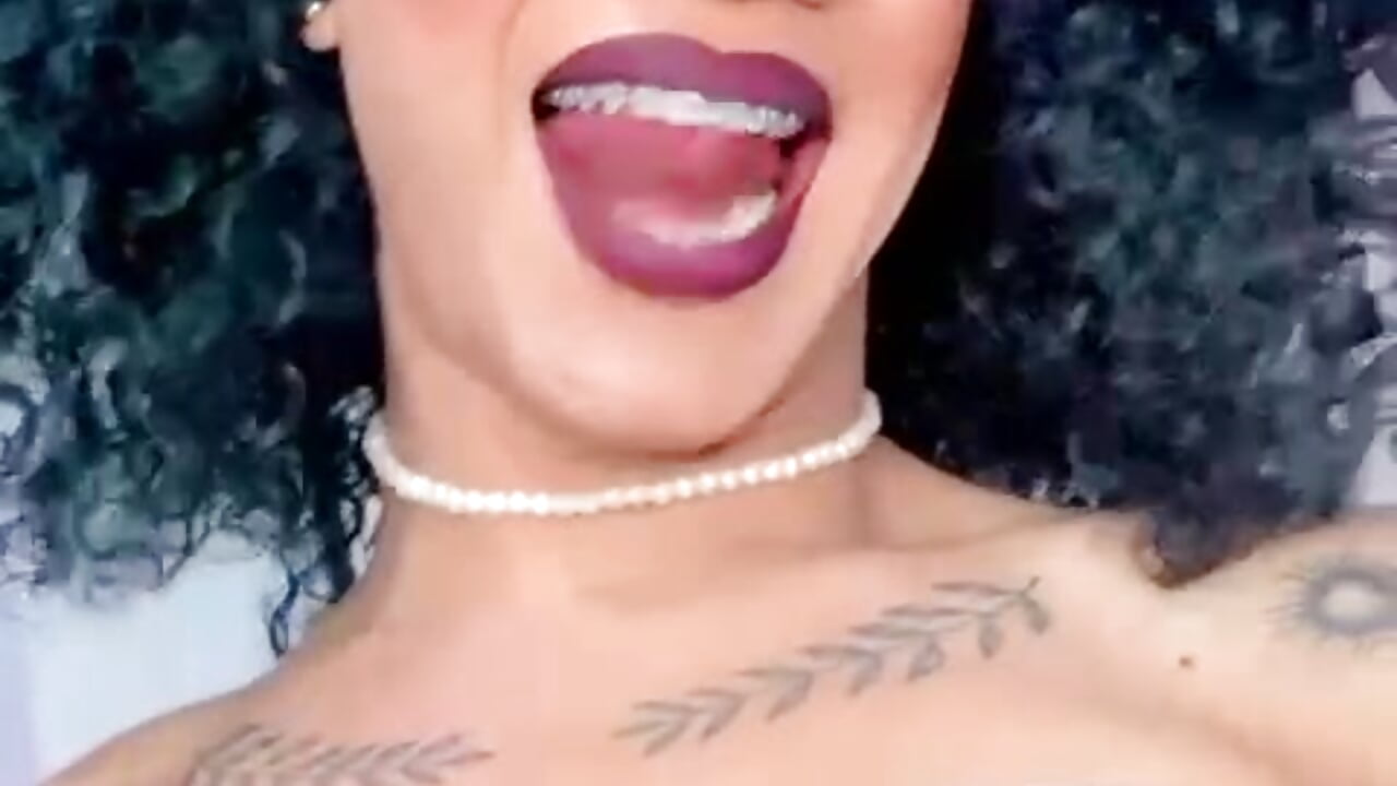 GIVE YOUR BODY JOY MACARENA - video by Scarlett_Steelee cam model