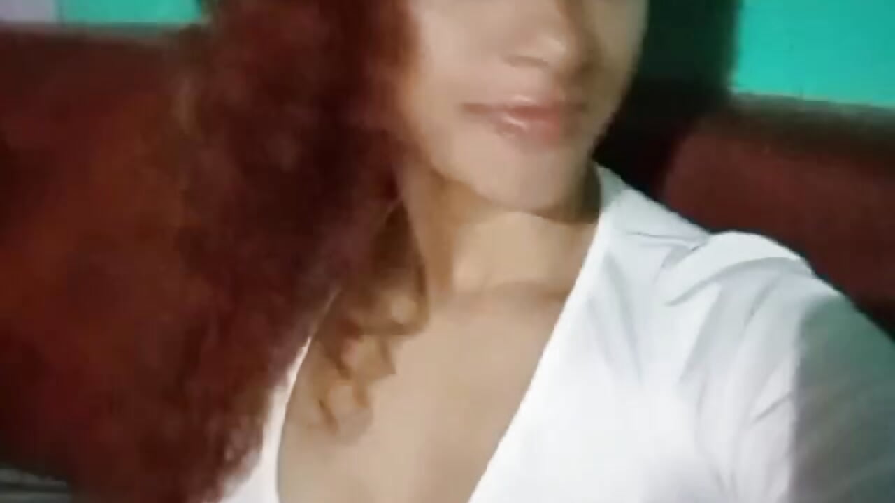 WhatsApp Video 2023-10-04 at 10,25,22 PM - video by Reinchell_v cam model