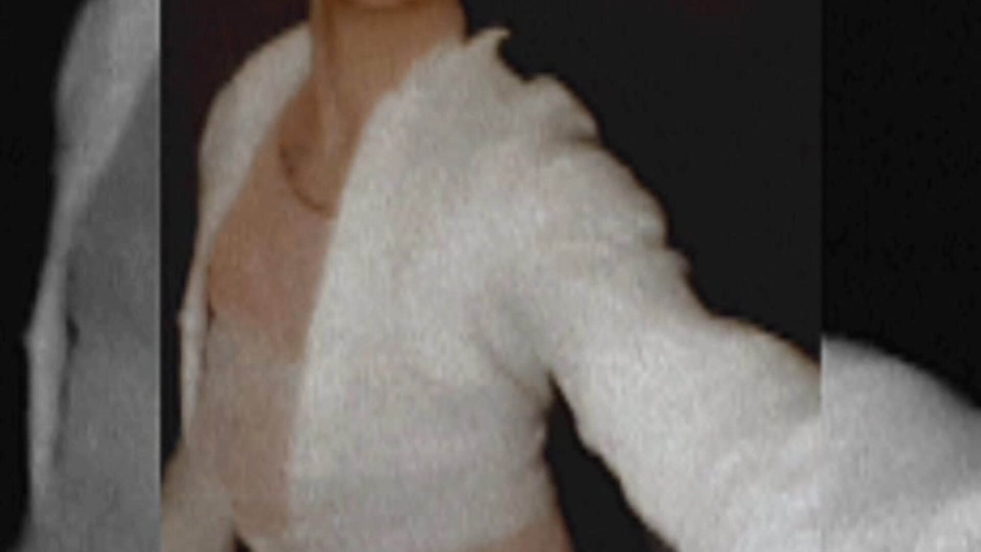 🪀 - video oleh model kamera SalonChelsea