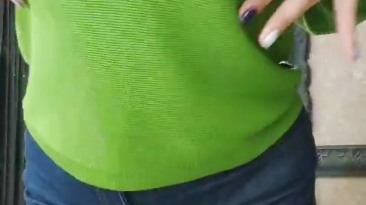 Jeans and bounce tits - video by OliveWilson cam model