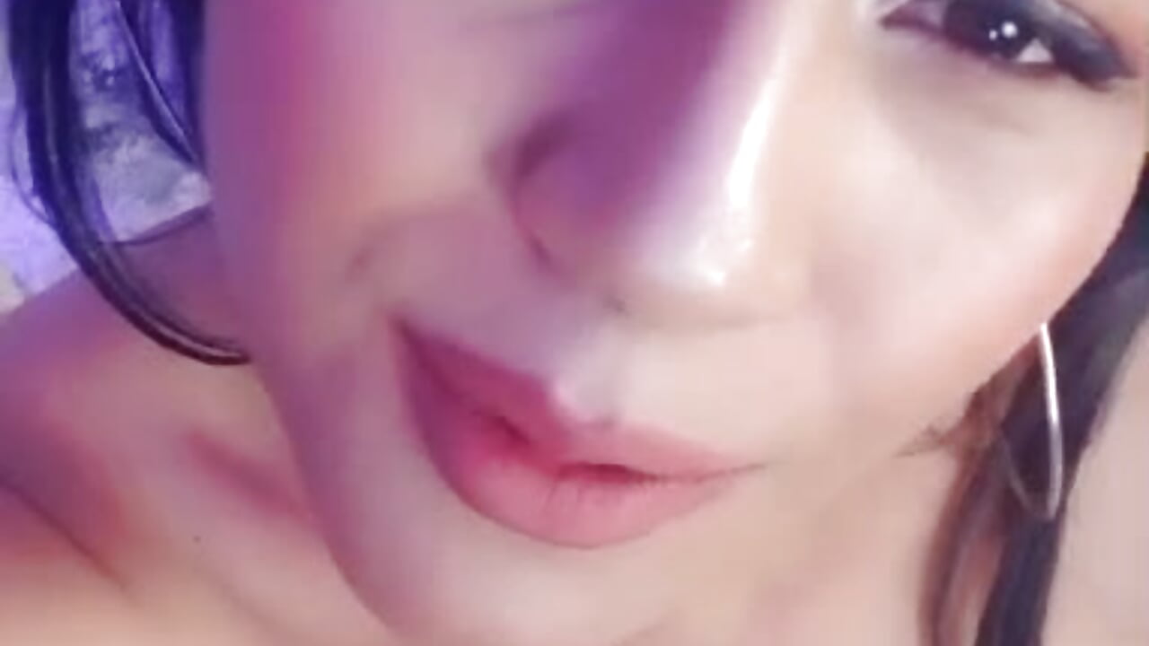 5) baby, I want to suck it all until you throw it inside me - فيديو من JulissaWilson موديل الكام