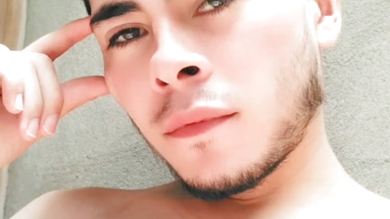 kisess - video by robin_model cam model