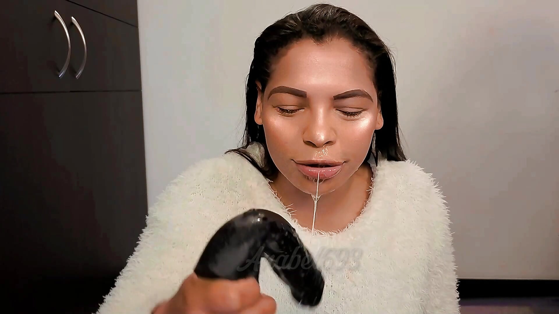 burps deepthroat－カメラキャストのAnabel693の動画