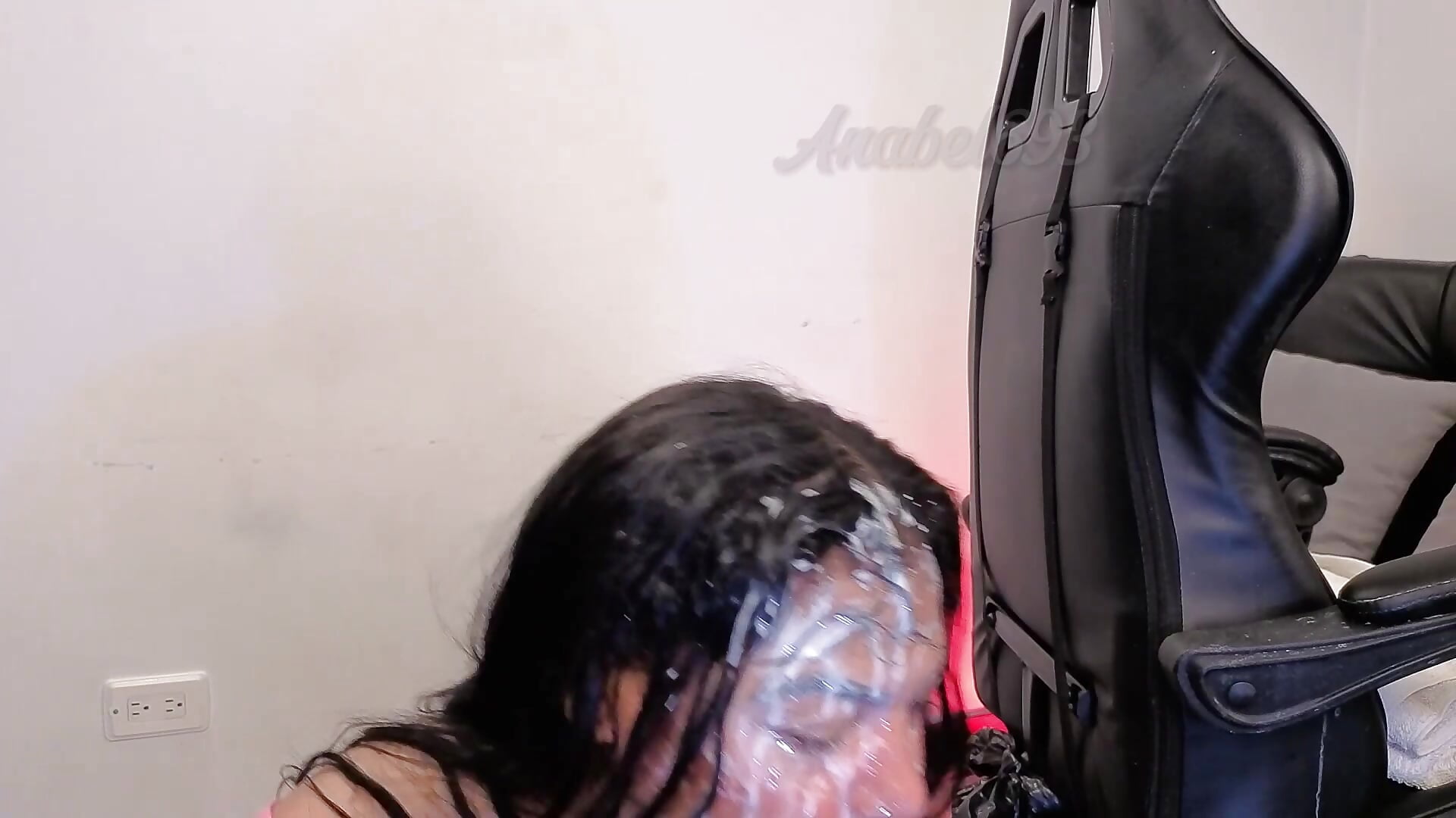 Your favorite throat goat gets fucked by the skull until I explode with milk－カメラキャストのAnabel693の動画