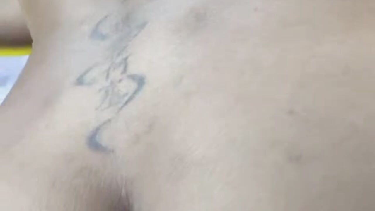 tatoo - video của người mẫu cam Anabel693