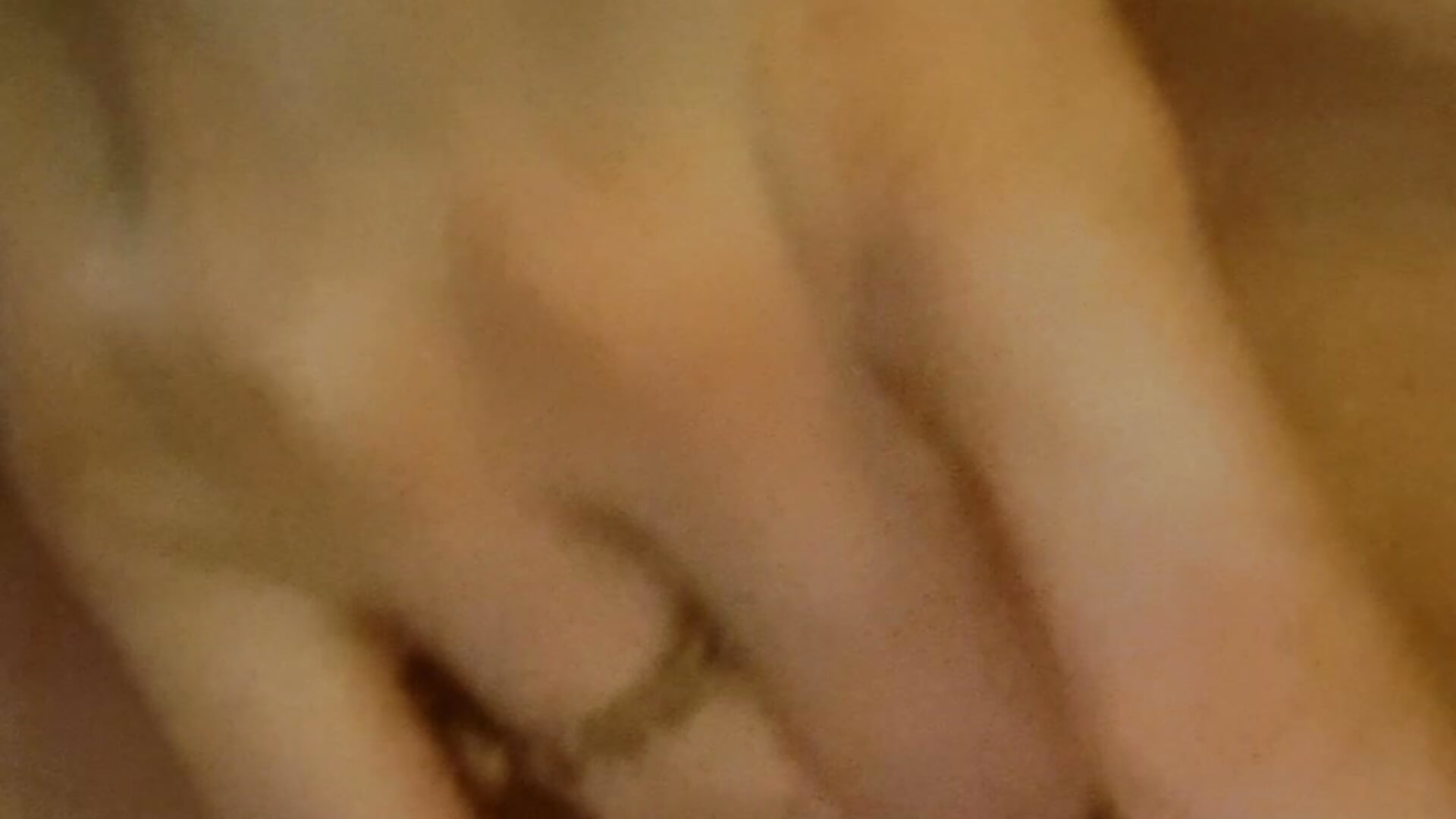 Je me doigte la chatte/ I finger my pussy