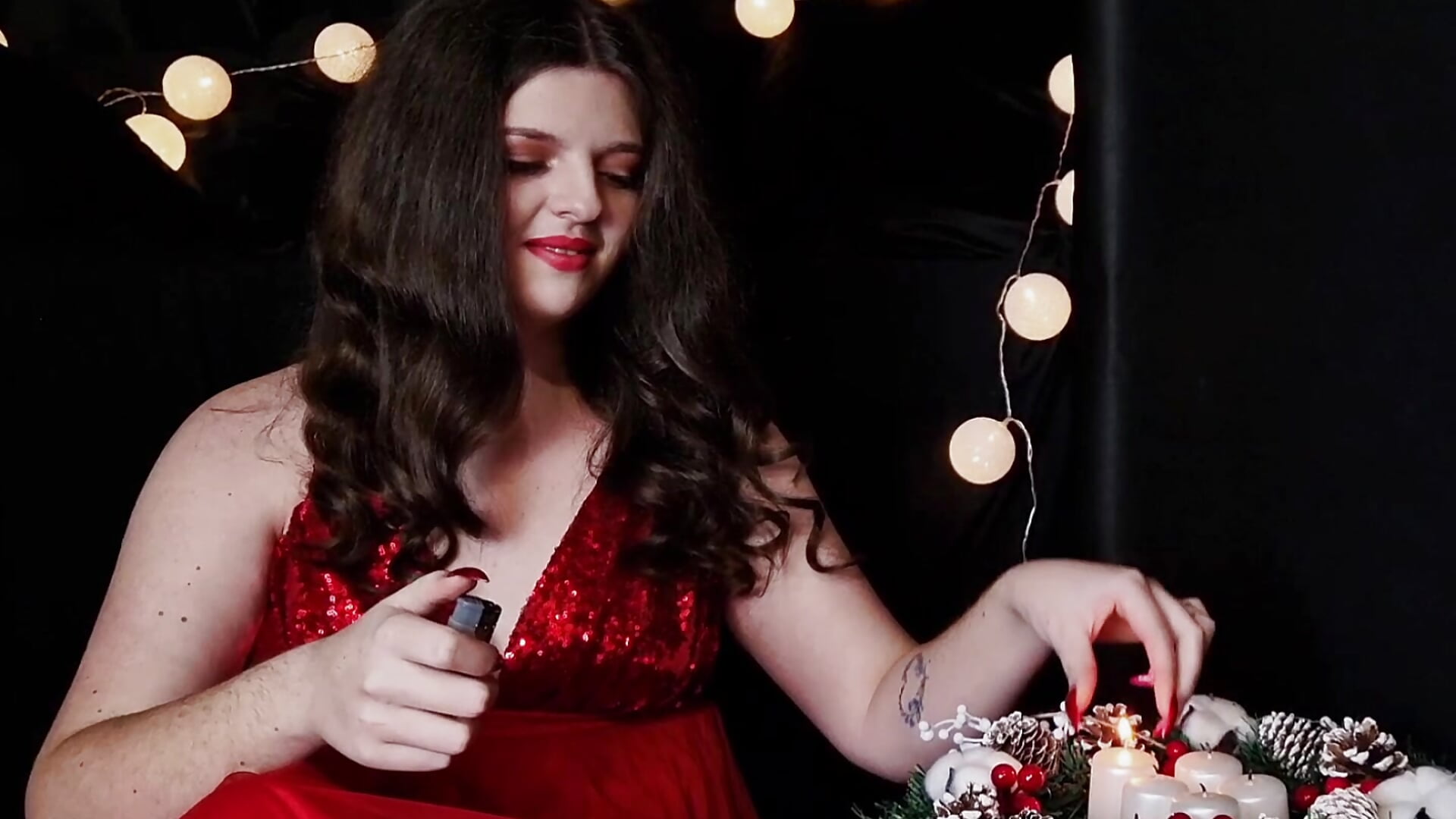 candles for Christmas coziness－カメラキャストのPamDaresの動画