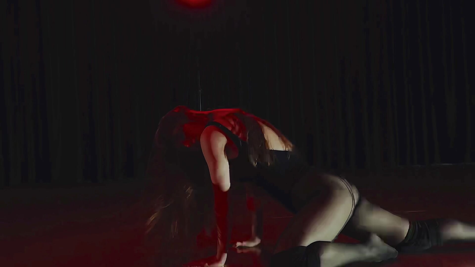 I'm not a professional, but I like to dance, it's a pity that it's very rare 💃❤️ - video by CharlotteWells