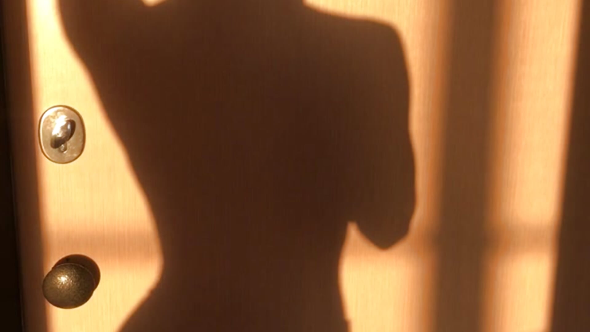 Warm and gentle sun ☀️ - video by CharlotteWells cam model