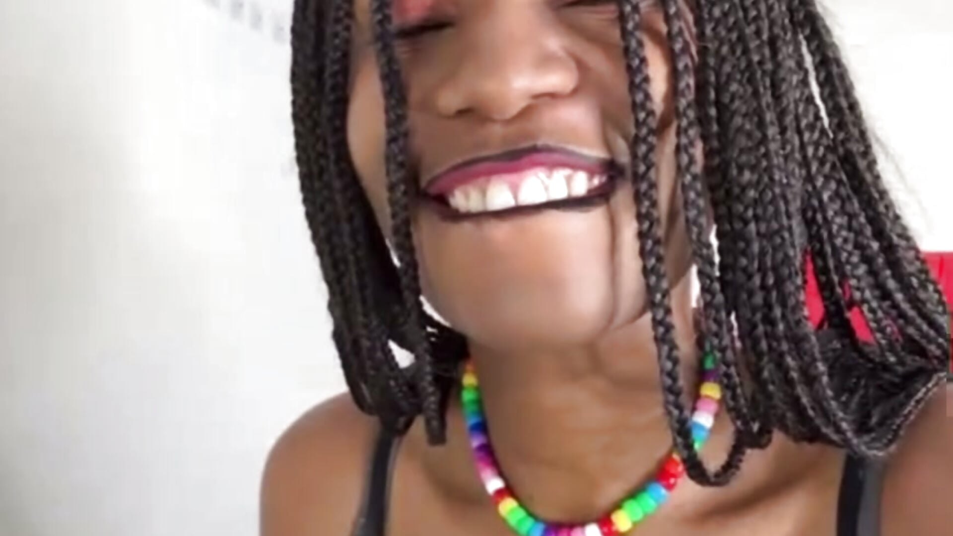 Take her to Pvt😍isn’t she not cute? She‘s gonna rock ya - ShantelSexyYoungMilfie 캠 모델의 동영상