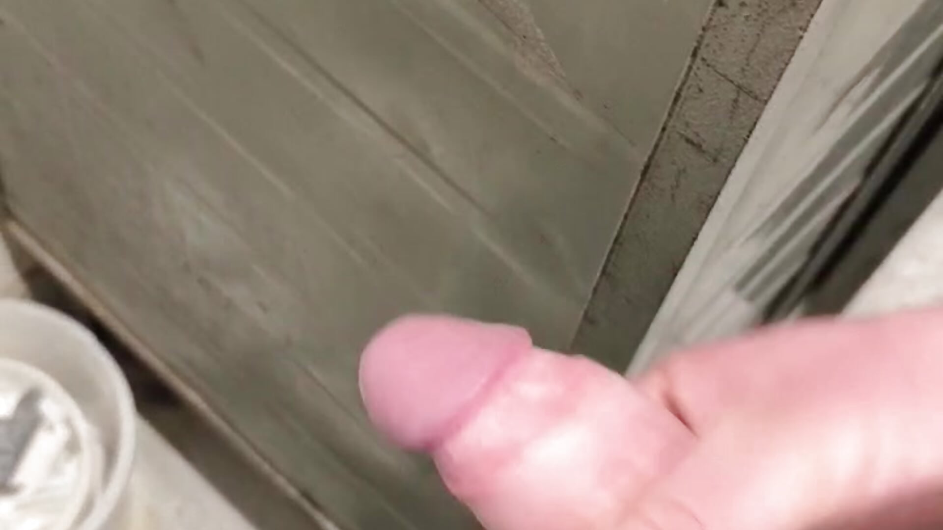 Cum at work 😜🤤🔥🍆 - video by Goyo1223 cam model