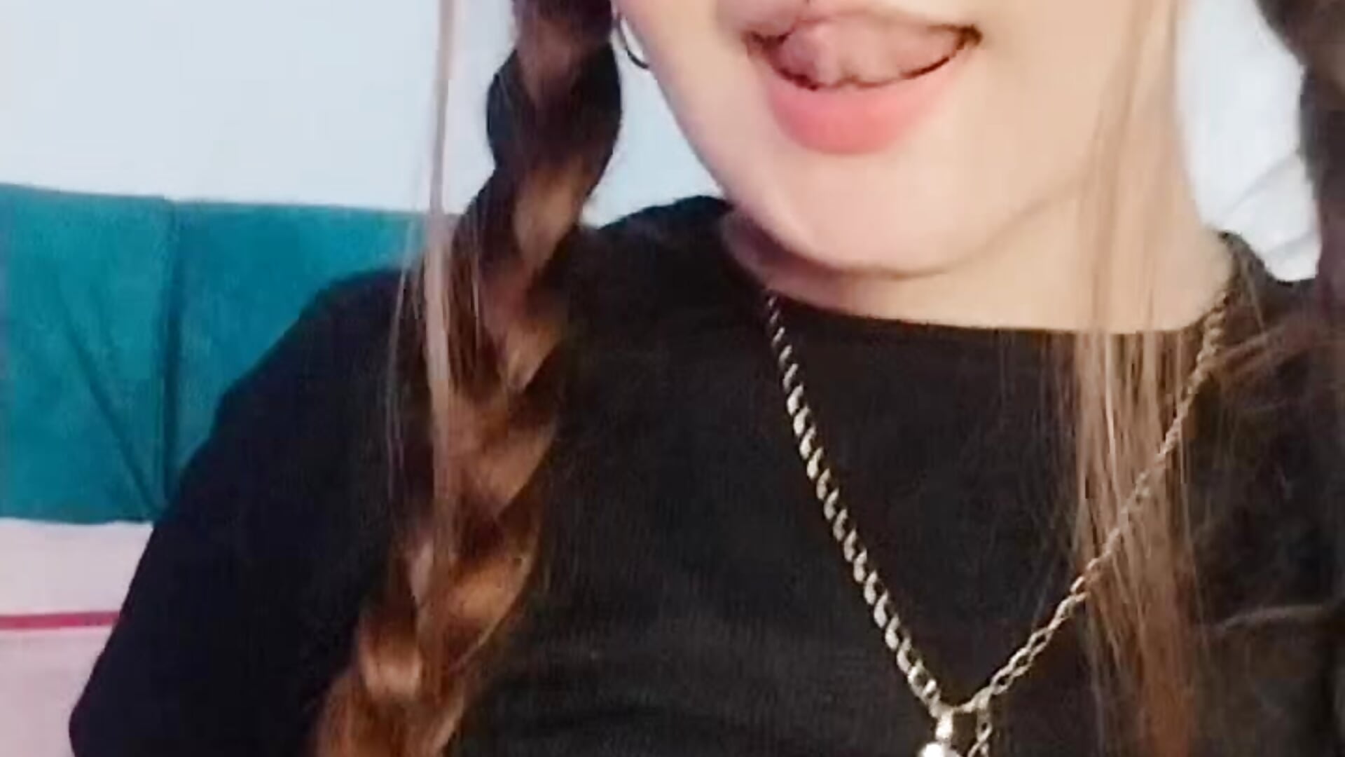 VID_20481128_125254_933