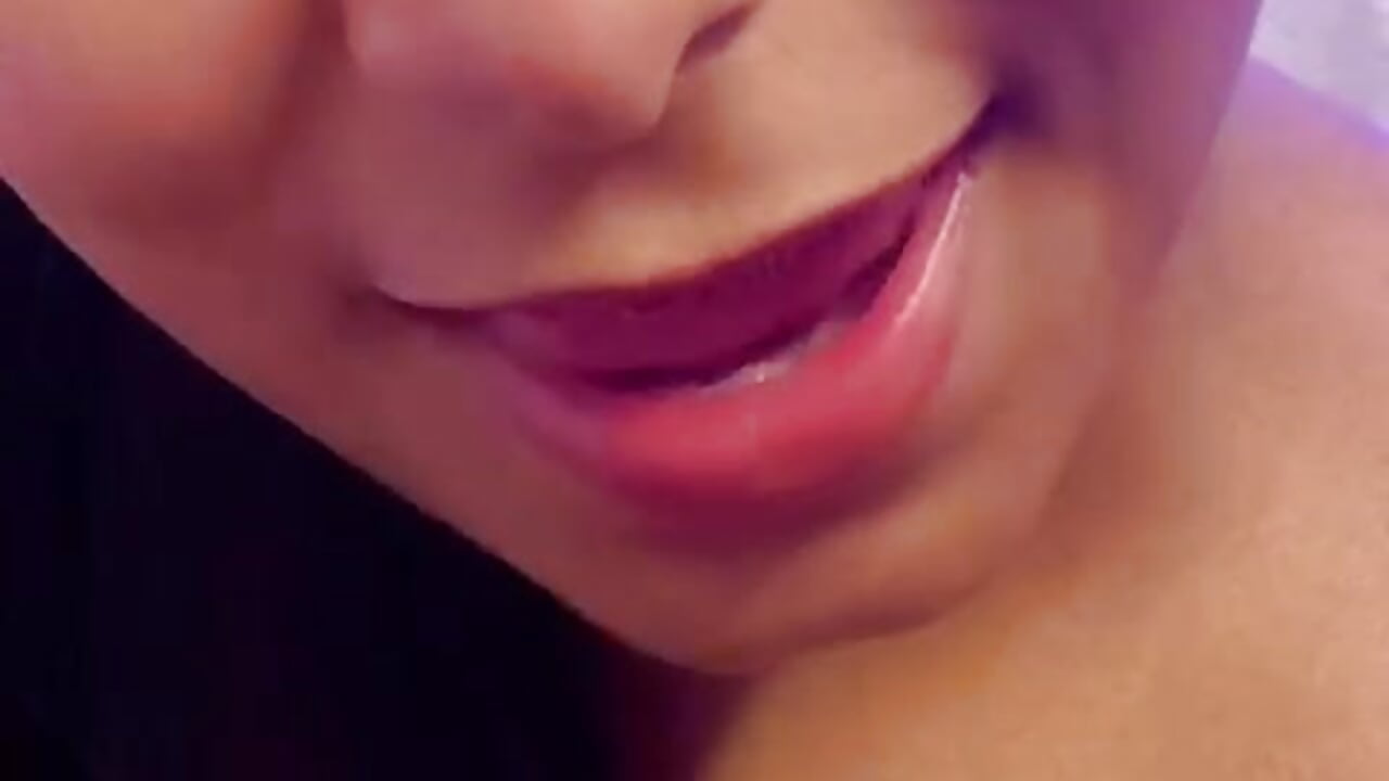 WhatsApp Video 2023-10-08 at 22,51,46－カメラキャストのviolet_leoの動画