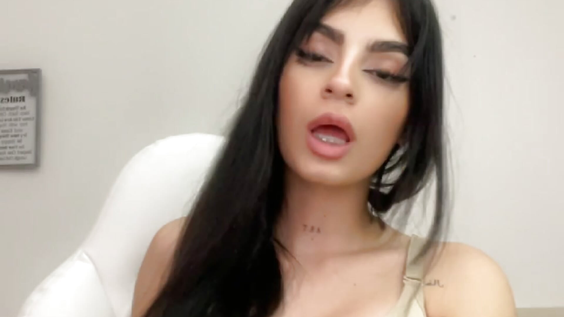 Me :D - video by emiss_ cam model