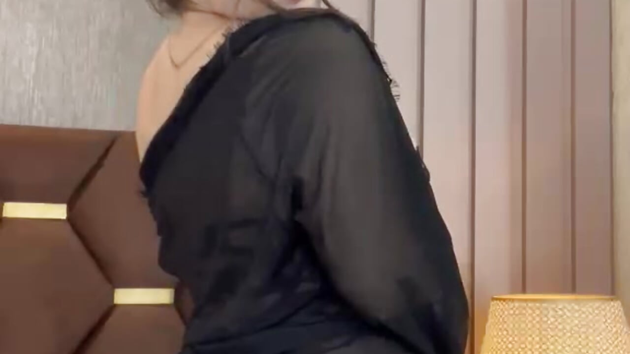 Sensual enough to make you crave it? - video van ThaniaJones cam-model