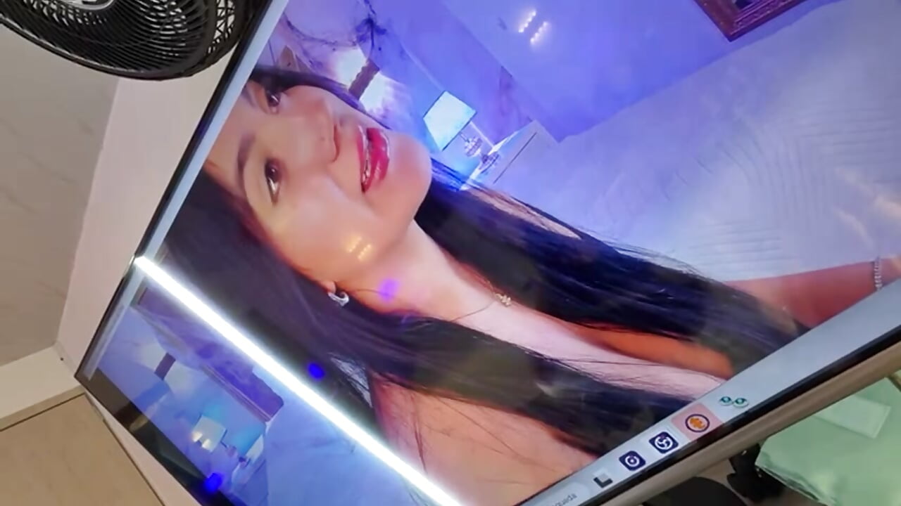 Playing with me can become your addiction - video by PaulinaDuarte cam model