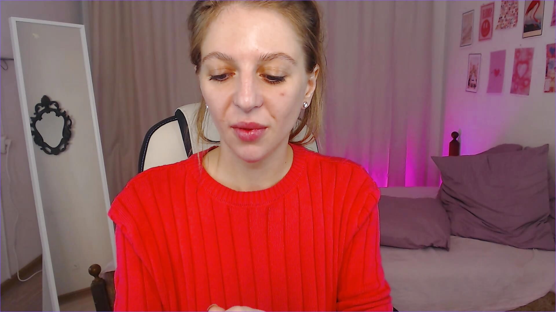 ASMR-GF-eating-together-soft-yogurt-with-berries