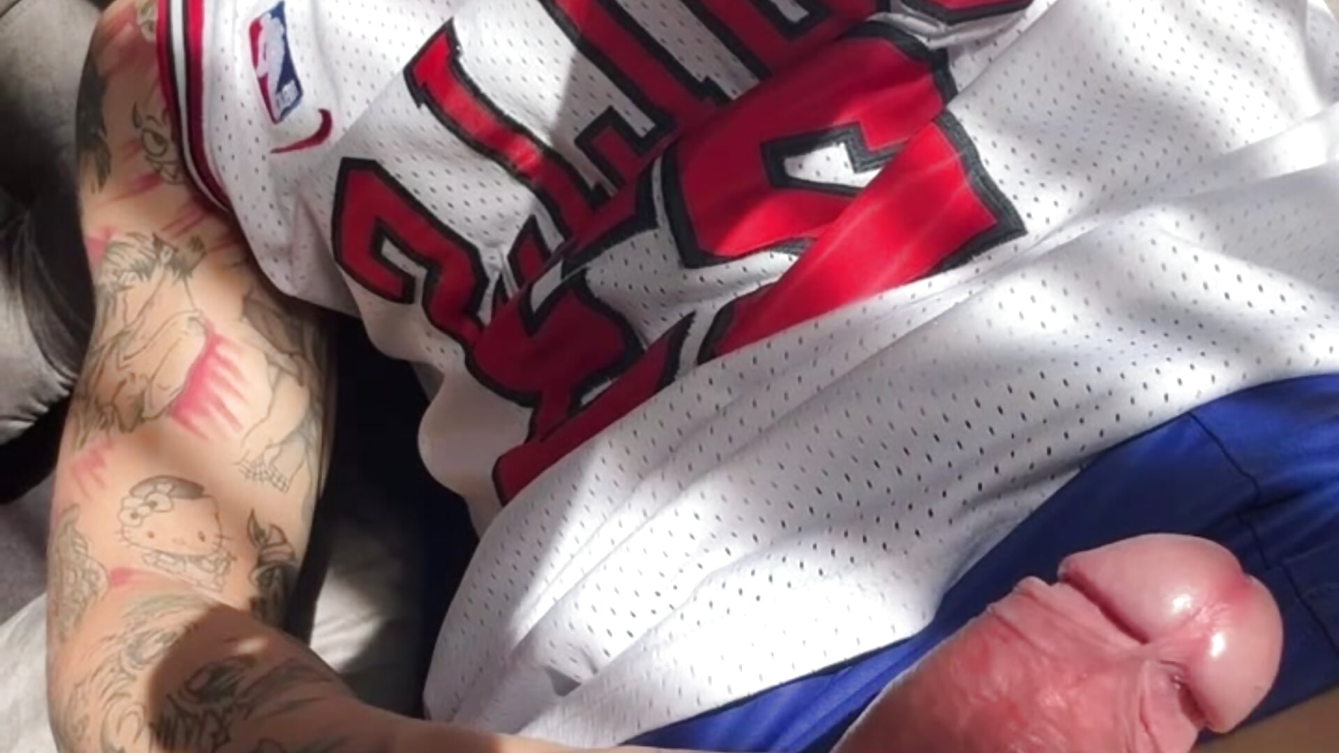 Shot of cum – видео вебкам-модели _Tomy08calderon