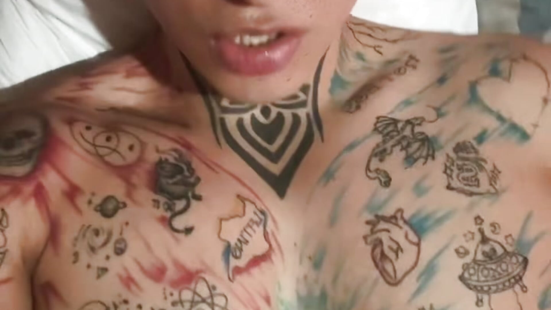 I try not to ejaculate so quickly when I fuck with a friend - video av _Tomy08calderon cam-modell