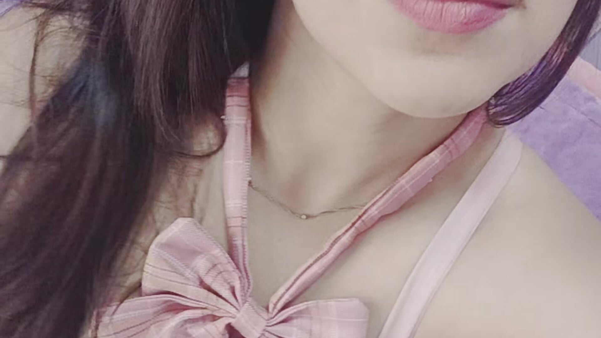 Besos - vidéo du modèle de showcams Isa-Jones