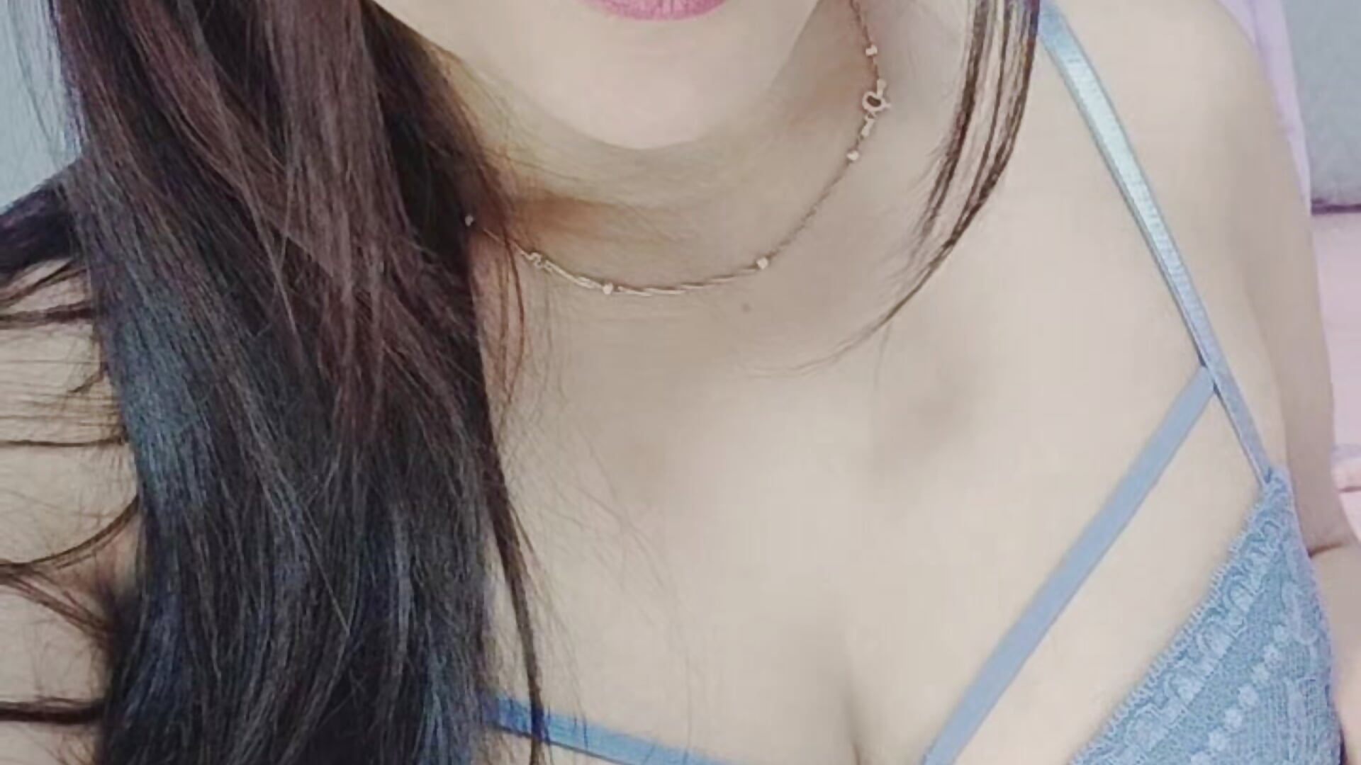 Many kisses, loves - vidéo du modèle de showcams Isa-Jones