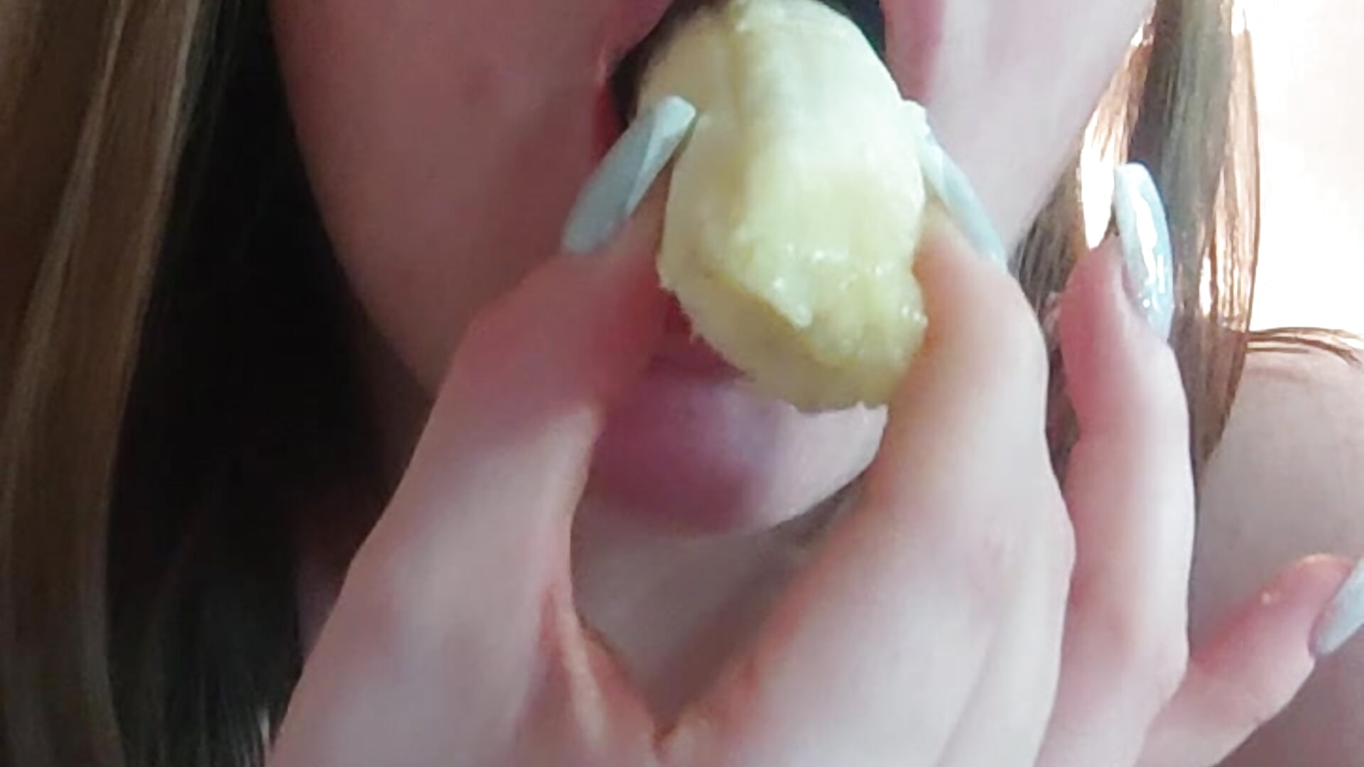 sexy eating banana deepthroat blowjob sweet lips