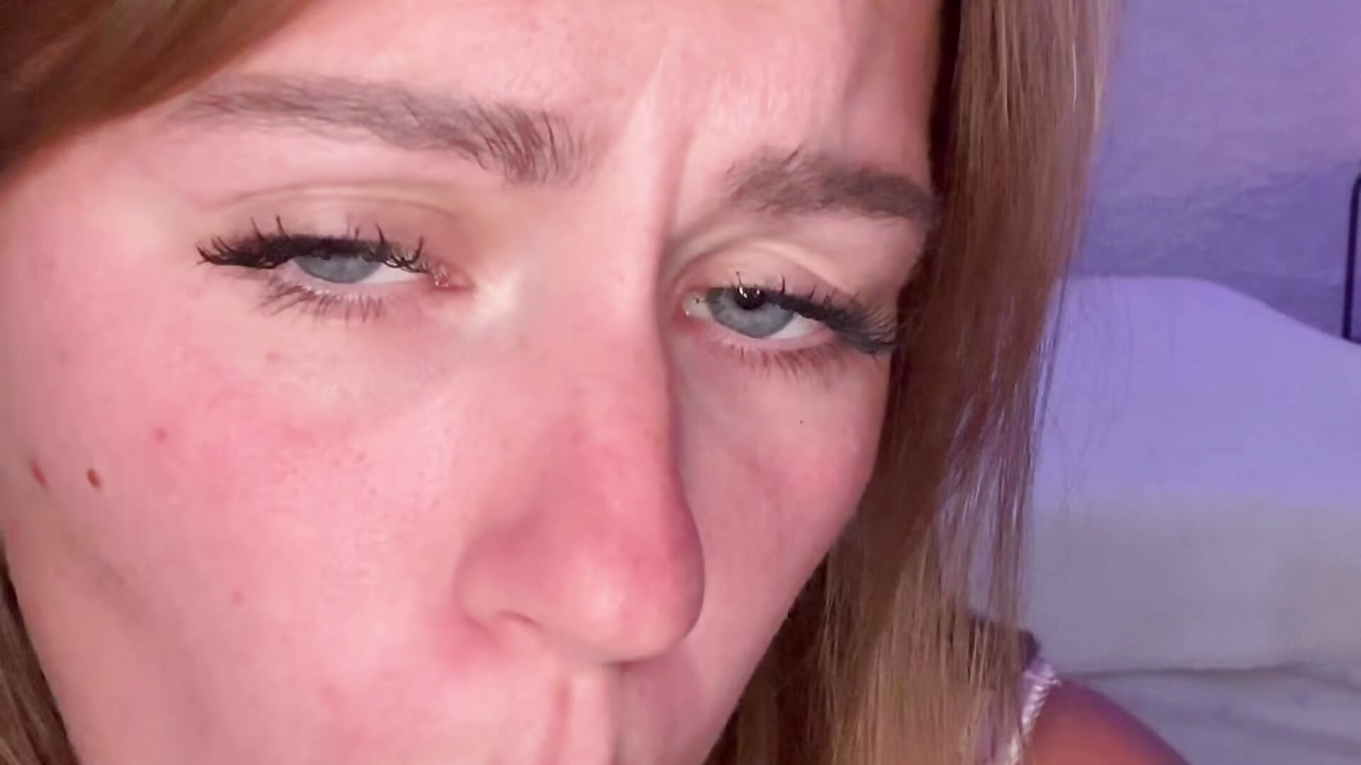 lot of squirt, dildo play, dirty talk dutch, dildo BJ - video od modelky/modela selenaluvv