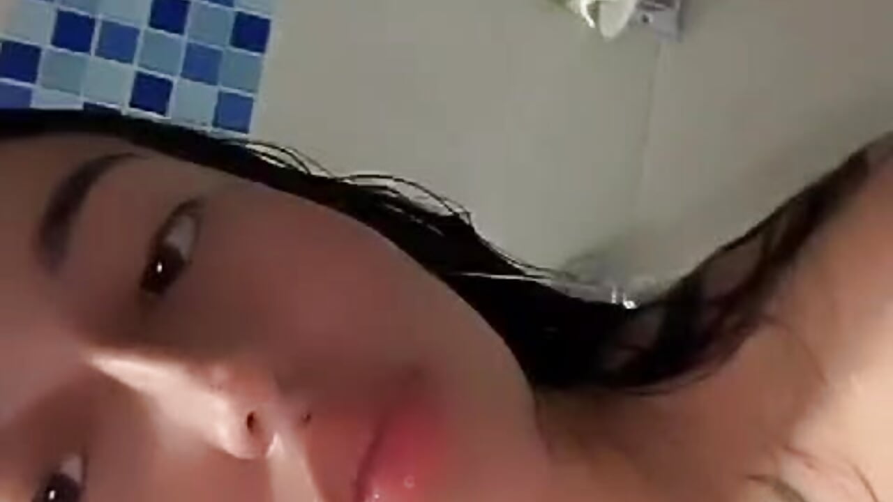 Let's have fun in the shower 😈