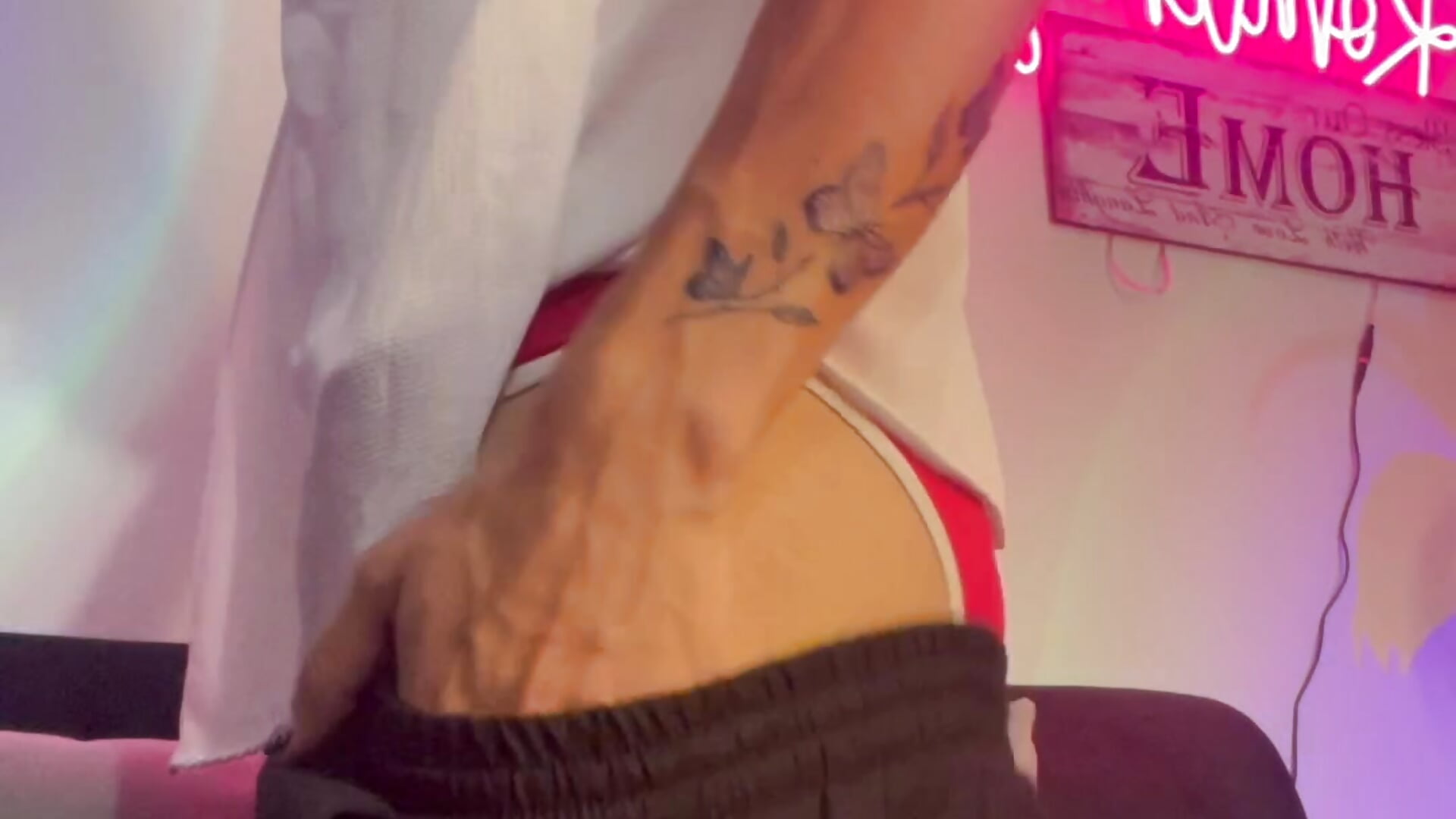 Naked and show ass - video av Ian_Wayne cam-modell