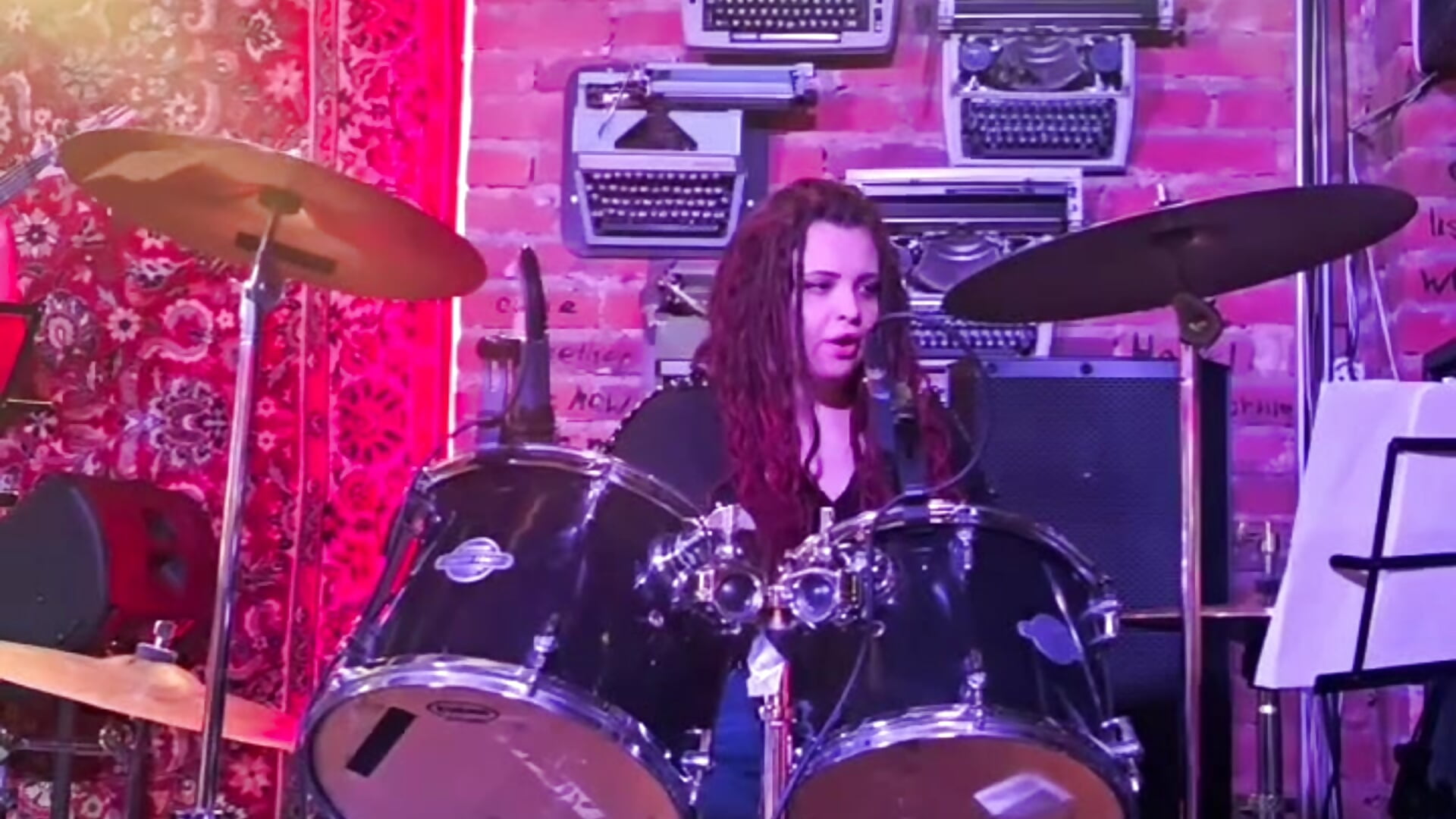 Drum Queen in Action - vidéo du modèle de showcams Miss_Maya_Mils