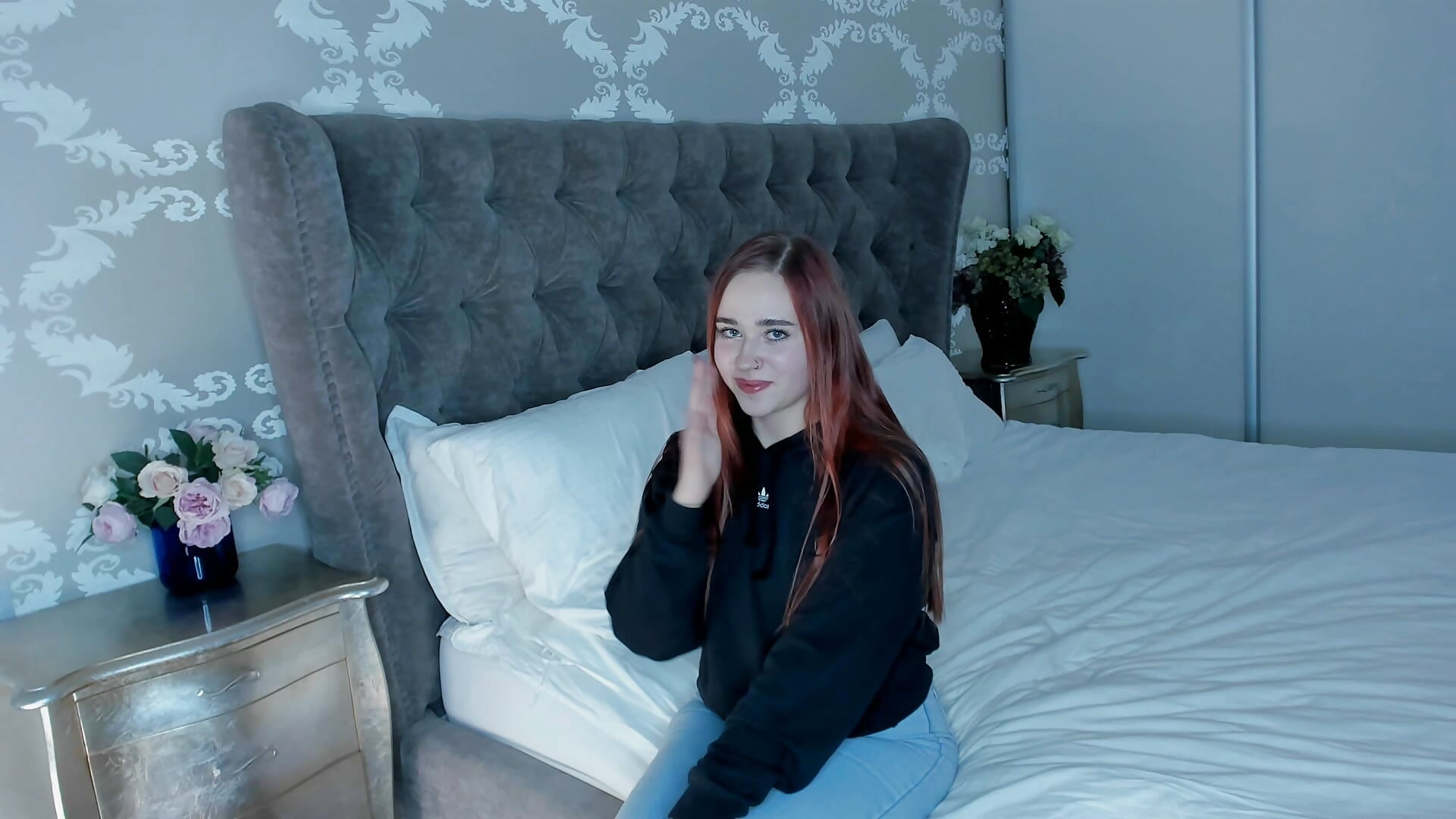 Hi - video by ErikaPerry cam model