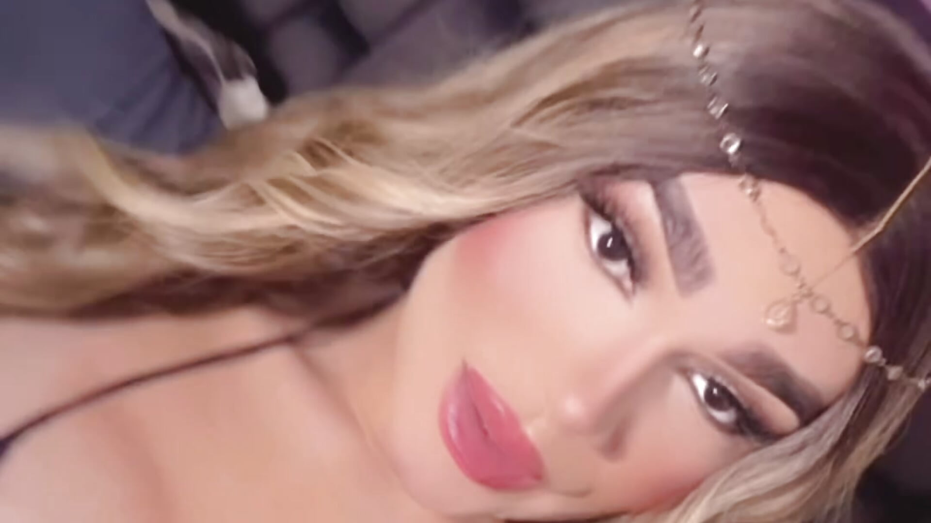 0AE19236-679E-4B9E-A68E-9ABA04F05680 – video af Aisha-sweet13 cam-model