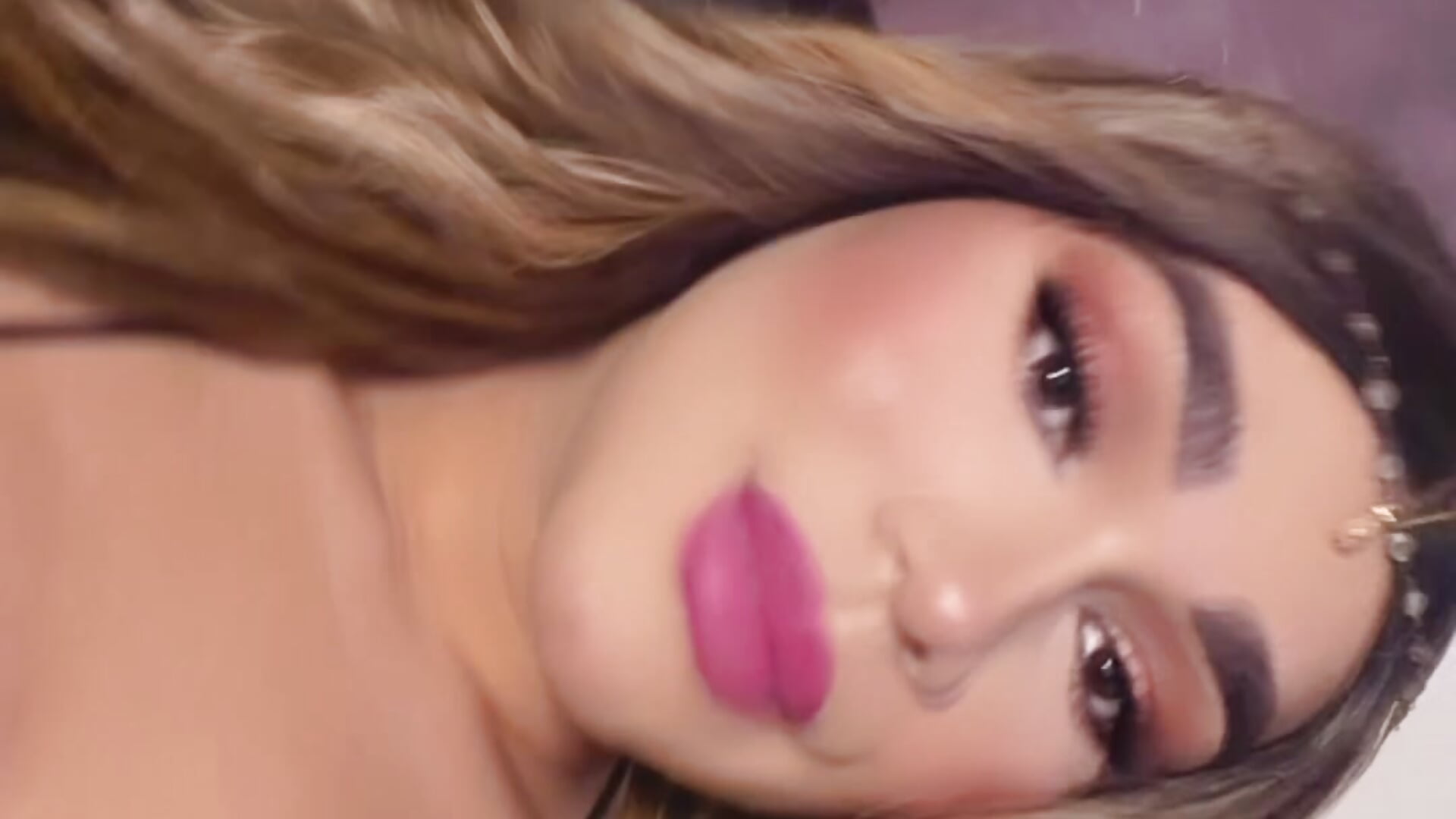 Vídeo em tendência de modelo na câmara Aisha-sweet13 122
