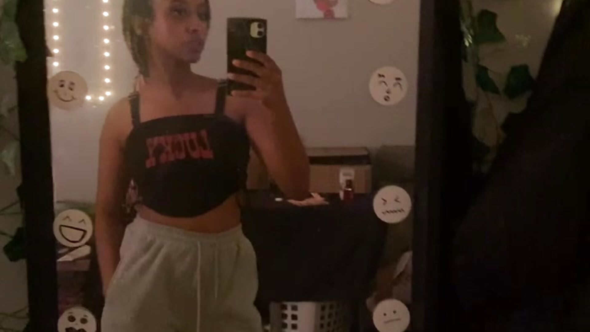 My sexy self 🧸 - video by Your_Paris cam model