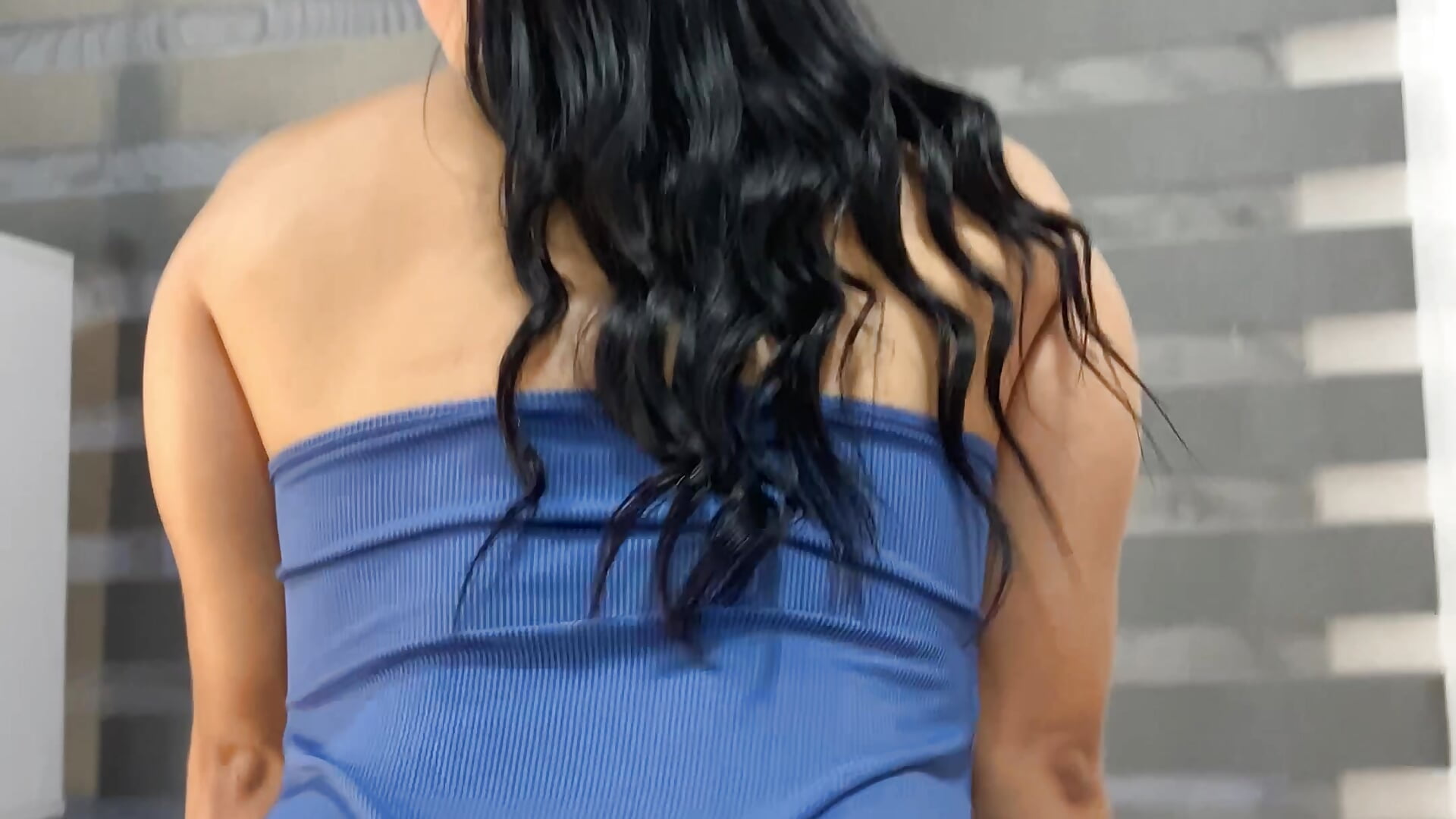 Twerking - video by Yako--Kendalbluee cam model