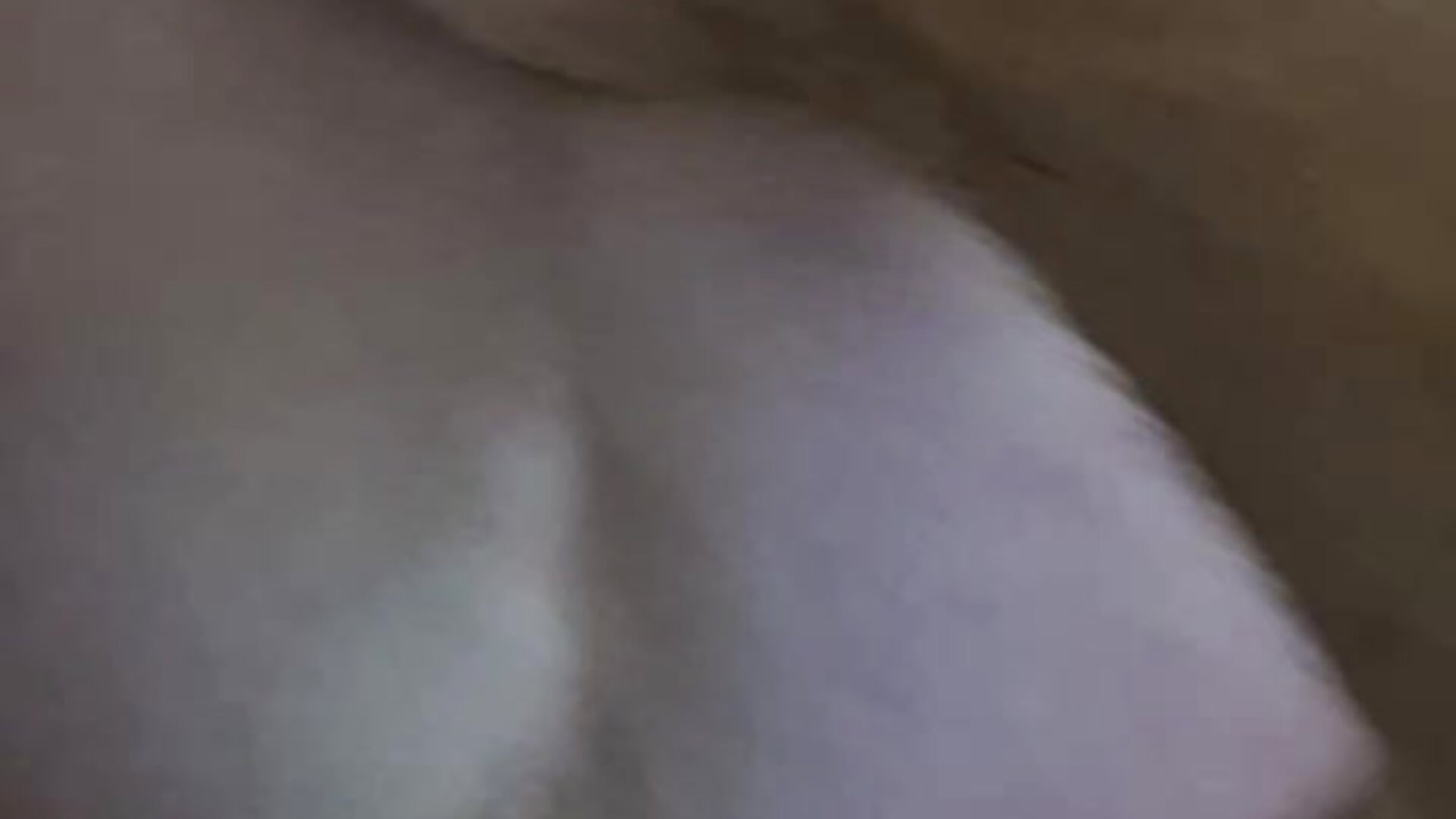 She grips – видео вебкам-модели Endothenight