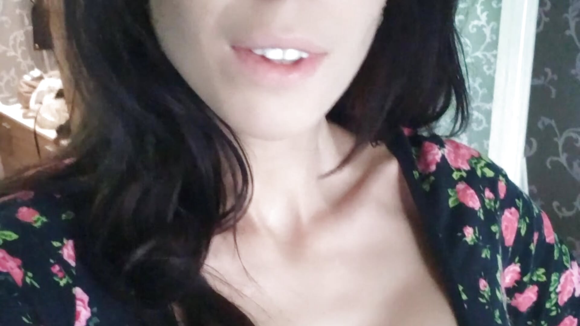 hit ) me - วิดีโอโดย Kitanamilf โมเดลแคม