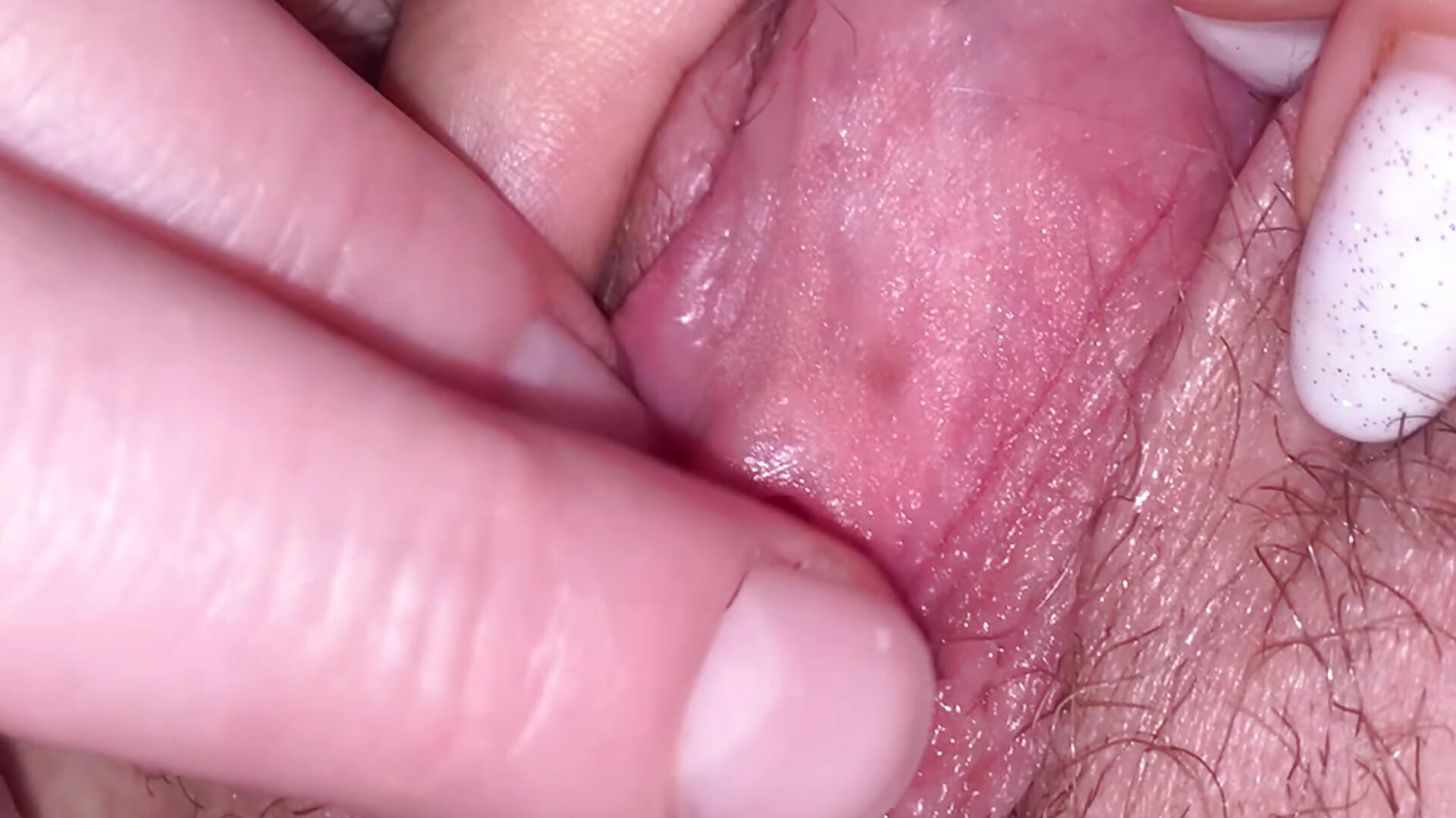 5 minutes massage Monica's clitoris