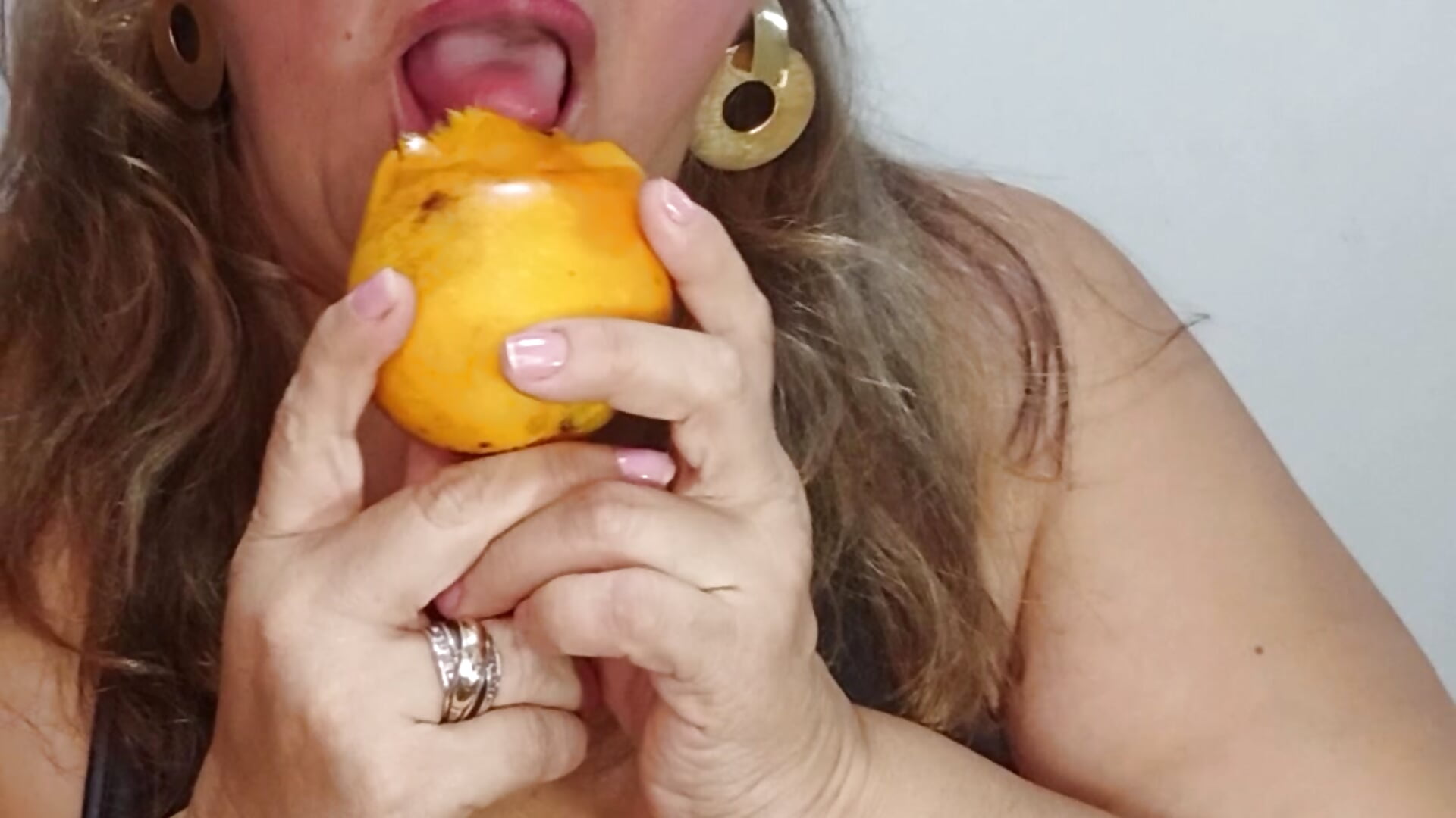 LOOKING FORWARD TO SAVOR YOU THIS WAY - video by BBW_salome cam model