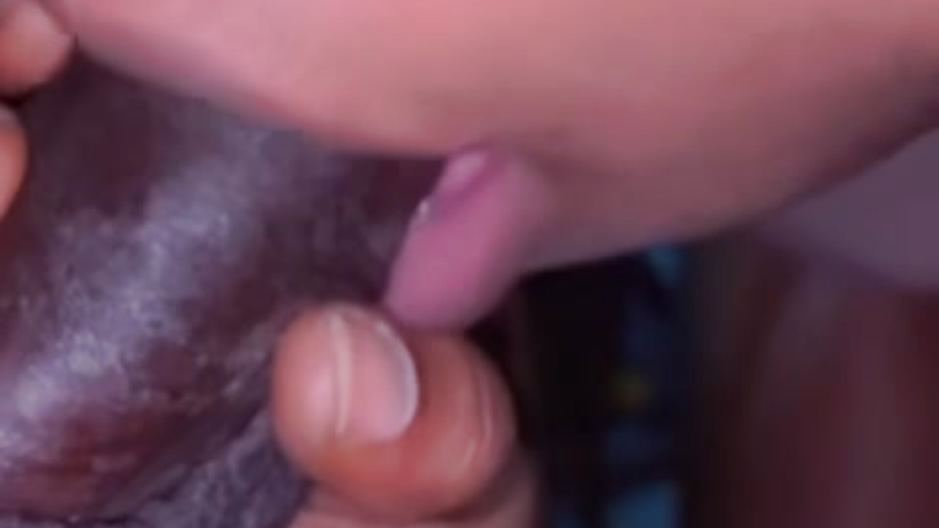 Sucking dick while at work 🤭
